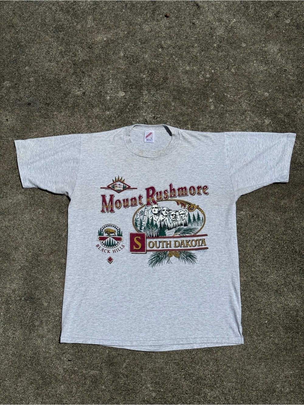 Jerzees Light Gray Mount Rushmore South Dakota Graphic Tee